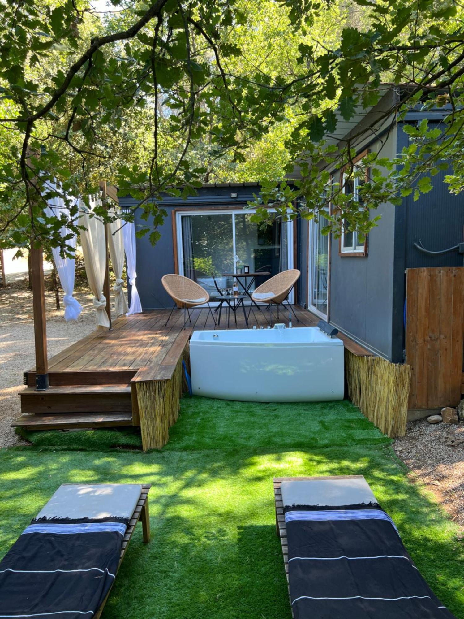 Superbe Cabane Jacuzzi Jardin Clim Wifi Parking Meyreuil Ngoại thất bức ảnh