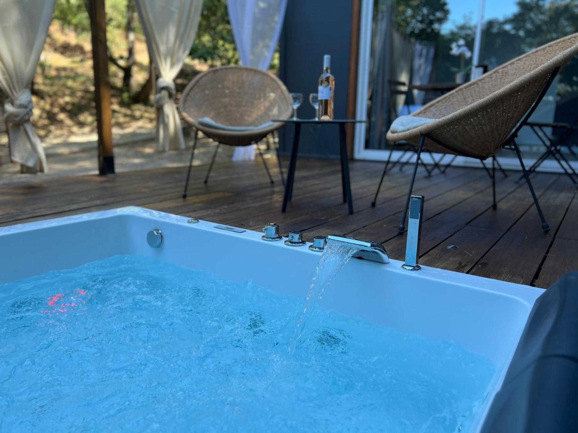 Superbe Cabane Jacuzzi Jardin Clim Wifi Parking Meyreuil Ngoại thất bức ảnh
